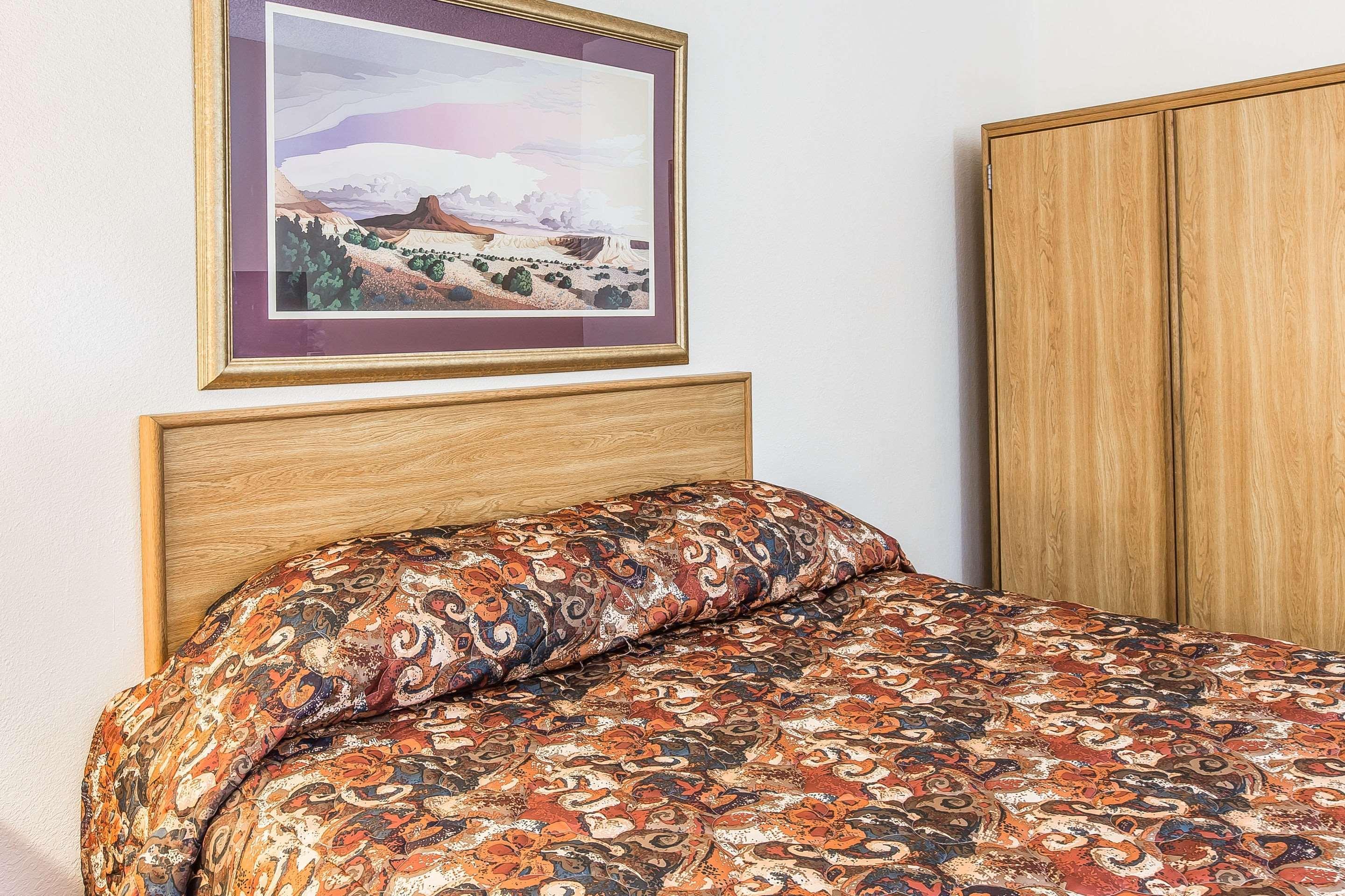 Rodeway Inn Райфл Экстерьер фото
